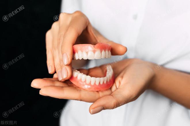揭晓天津假牙义齿费用贵吗，天津假牙义齿价格心水！