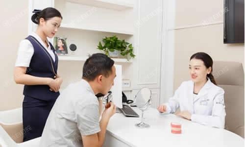 深圳登特口腔门诊部儿童矫正怎么样？擅长儿童矫正+医生耐心+环境舒适更贴心  