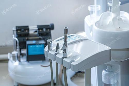 珠海六和口腔医院矫正效果如何？正规品牌做金属隐形牙套都不错