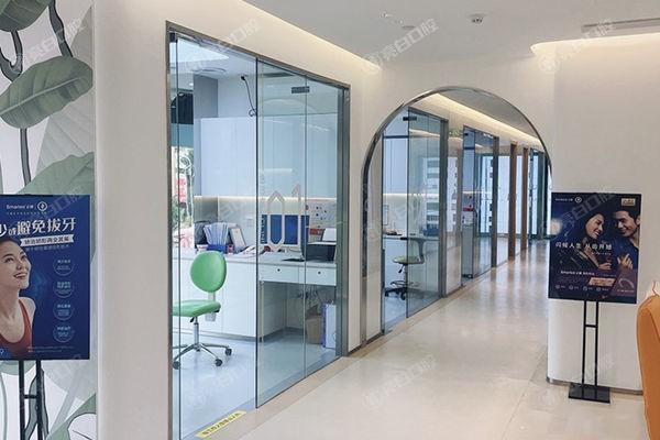 厦门瑞齿口腔门诊部种植牙多少钱？2025年美国4000元起，瑞典6000元起！