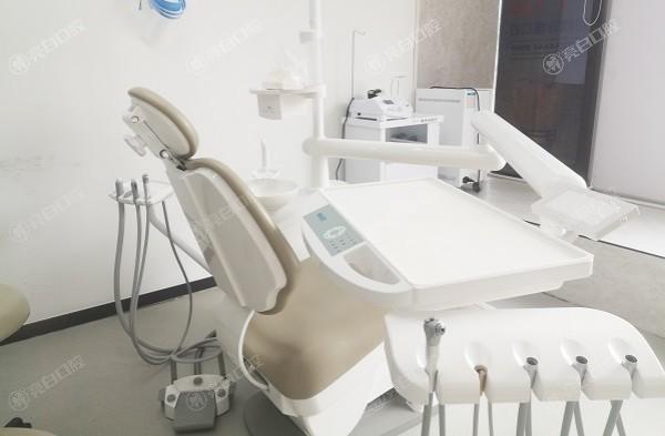 2025年重庆万州区欧菲雅口腔价格表 种植牙3980+矫正6800+ 在线预约便捷