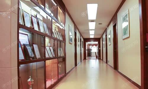 深圳爱康健口腔医院口碑好不好？正规牙科技术靠谱价格合适