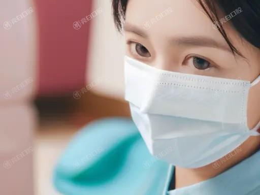 2024厦门牙科的医院牙齿美白收费标准公开 洗牙300起，收费透明技术好