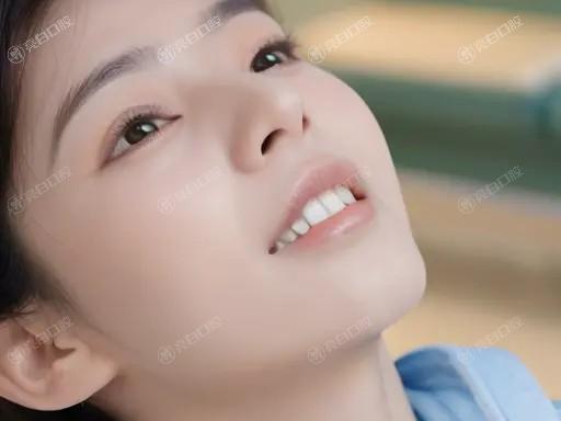 做聚合瓷全瓷牙的过程会感到恶心吗？揭秘真实体验与效果！