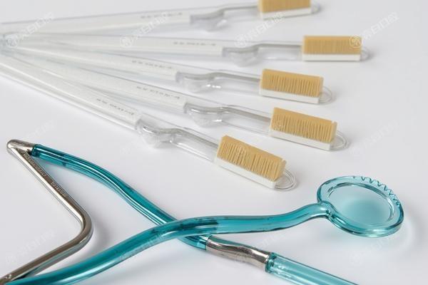 2024常州牙科的医院补牙价格表 上颌智齿拔牙300|瓷化树脂充填100