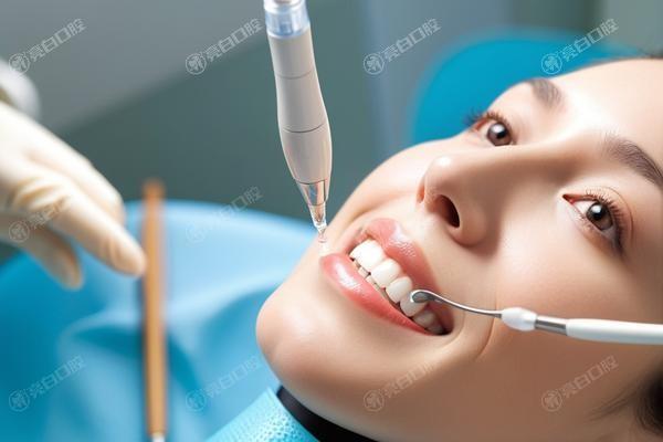 牙齿黄得像玉米？试试这些美白方法吧