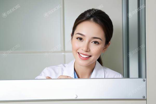 智齿发炎好痛苦，及时处理还你清爽口腔