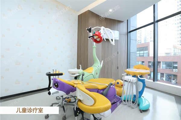 成都贝臣口腔医院是公立还是私立？二级资质种牙矫正技术可靠