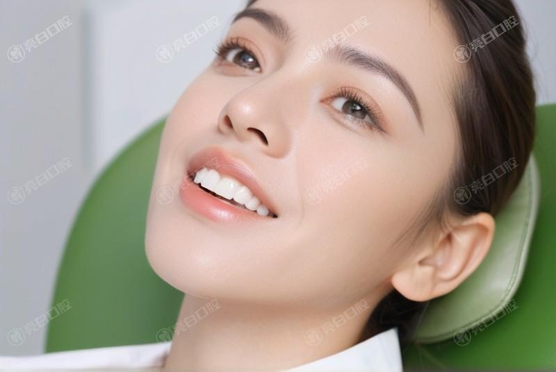 深圳同步齿科怎么样？正规牙科排名前十技术好种牙矫正很可靠