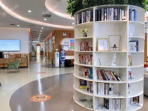 昆明松鼠口腔分店地址_盘龙/官渡区4店营业时间，夜诊至21点！