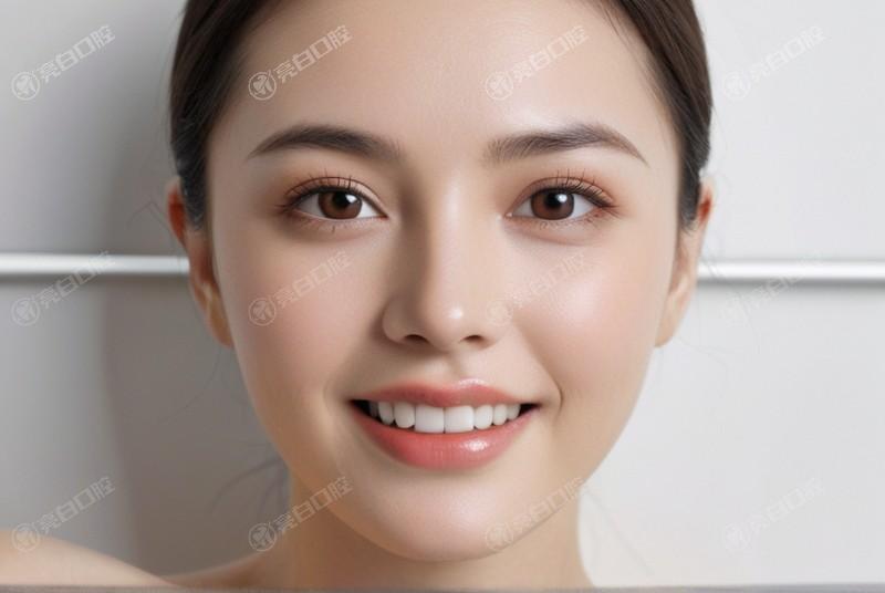 昆明口碑牙科排名前十（2025更新），种牙/美白/儿童齿科评价好！