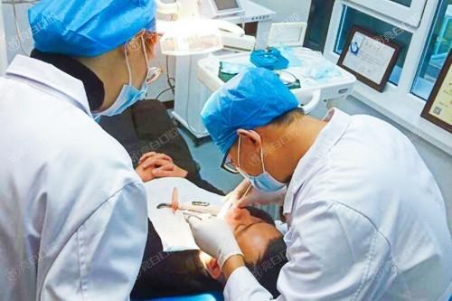 临汾新时代口腔的医生水平如何？医生团队实力大揭秘