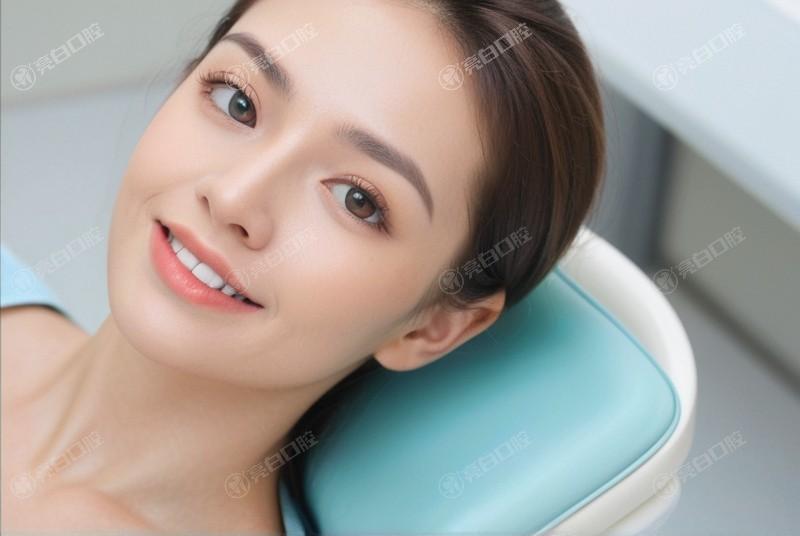 牙齿黄得像玉米？试试这些美白方法吧