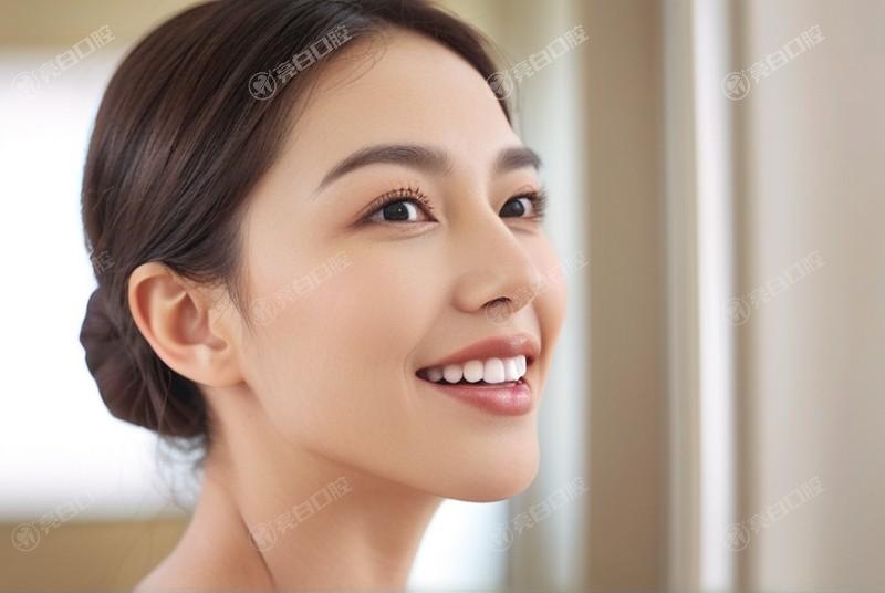 牙龈肿出血可能是牙龈炎，洗牙后会改善​