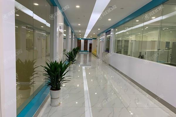 抚州英伦口腔医院收费高吗？2025价格表看补牙镶牙洗牙不贵