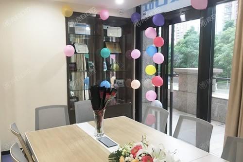 想知道北京京仁博爱口腔医院怎么样？资质正规服务还挺贴心呢