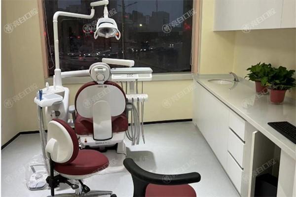 南京浦口德立口腔门诊拔牙多少钱？2025年普通30元起，阻生齿200元起！