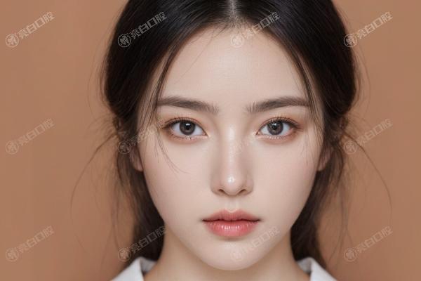 光子嫩肤 VS 水光针，4 大区别让你选对美肤项目！