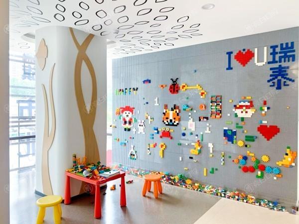 青岛瑞泰口腔医院价格贵不贵？2025价目表看种植牙矫正补牙费用亲民