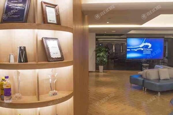 成都极光口腔医院是正规的吗？顾客都说资质正规服务好技术超棒