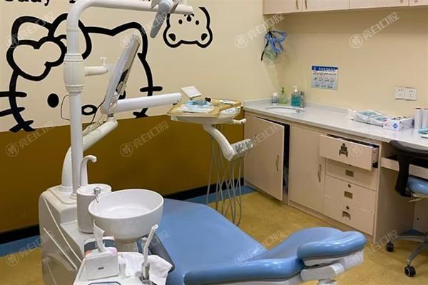 被夸爆的玉林蓝天口腔医院北流门诊部种植牙可靠吗？设备齐全不坑人