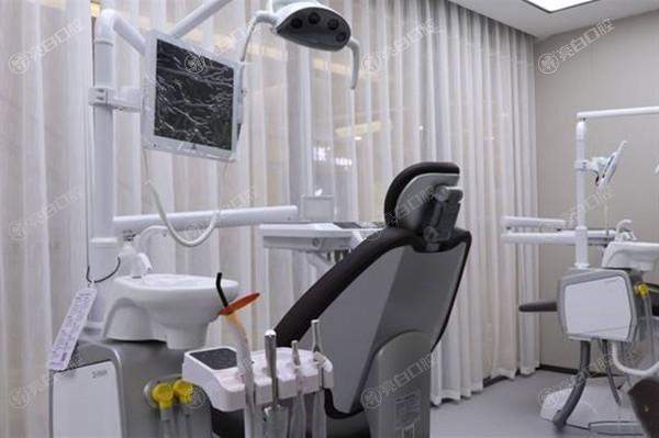 谁知道南宁爱琴海诺贝尔口腔门诊部牙齿美白正规吗？口碑爆棚服务好