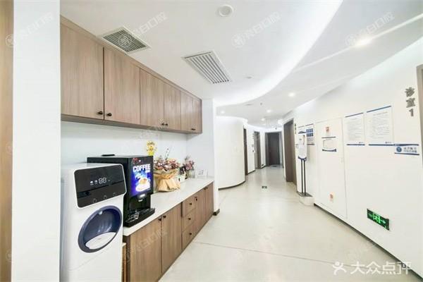 揭秘西安曲江新区美恒口腔门诊部种牙技术怎么样：设备齐全且医生团队强不坑人