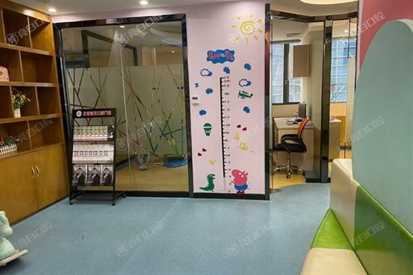 被夸爆的玉林蓝天口腔医院北流门诊部种植牙可靠吗？设备齐全不坑人