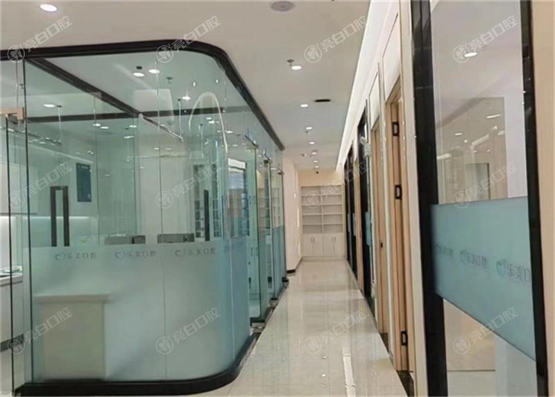 昆明乐美口腔种植牙靠谱吗？老牌机构 多家门店 收费亲民