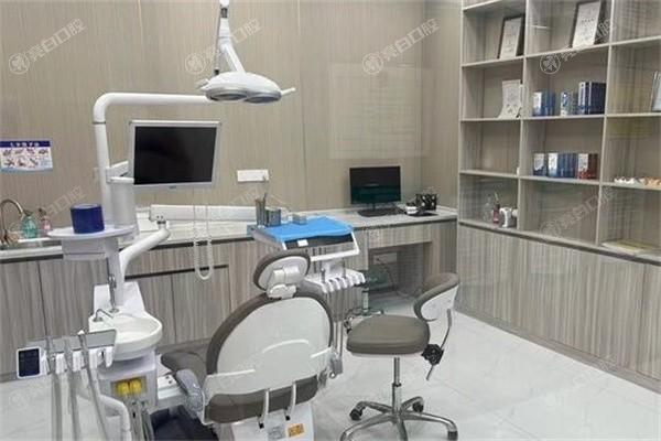 开封贝乐美口腔门诊部价格表？烤瓷牙 / 全瓷牙 / 吸附性义齿定价合理