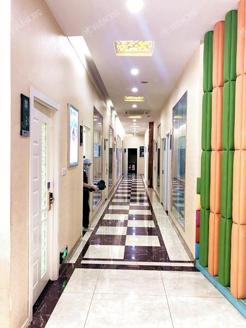 南昌辉煌口腔靠谱么？有资质可看，含医院服务医生能力及消费情况