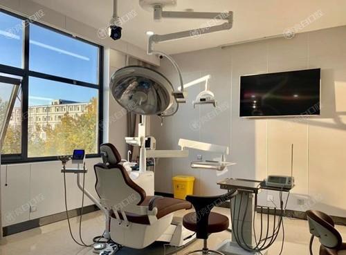 2025年河北石家庄藁城德伦口腔医院价格表 种植牙4800+矫正7600+ 医生种牙水平高