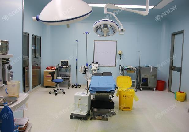 想了解广西柳州华美医疗美容如何？看看医生名单和特色项目就清楚