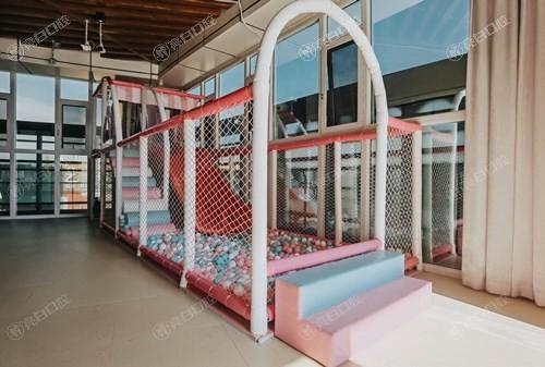 有人打听昆明慕颜口腔做根管治疗靠谱吗？正规团队确保，治疗显著