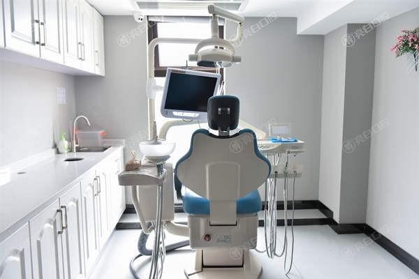 海南三亚雅福口腔牙科诊疗项目有哪些？症状分析+解决建议+治疗周期  